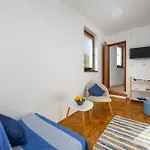 Apartment Tena 1 *