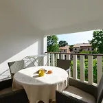 Tena 1 Apartment
