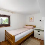 Tena 1 Apartment Kukci