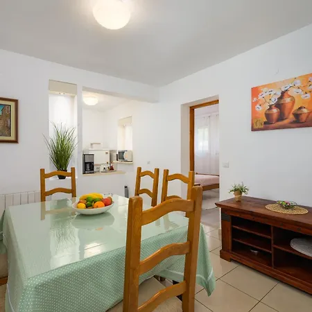 Tena 1 Apartment